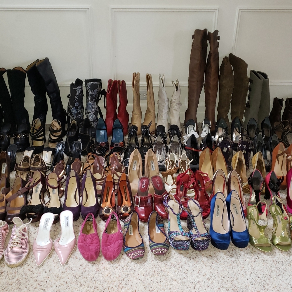 Moving! Everything needs to be gone by 6/30 or they're all going to goodwill!!